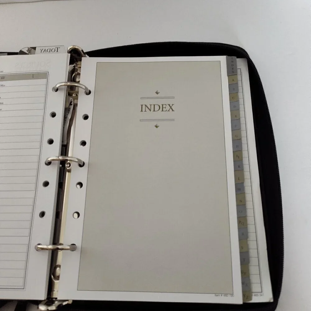 Day Runner Black Zippered Planner